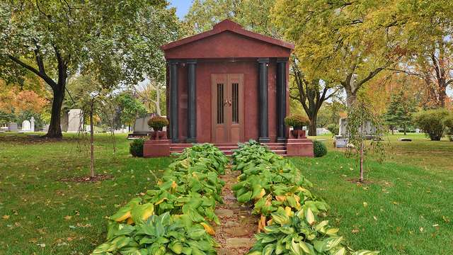 Rosehill Cemetery | 5800 N Ravenswood Ave, Chicago, IL 60660, USA | Phone: (773) 561-5940