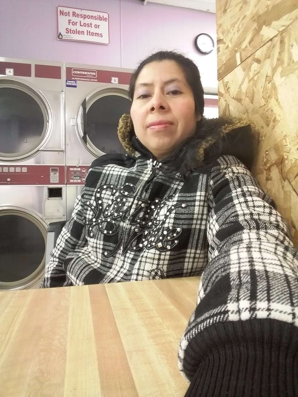 Windsor Laundry | 3639, 4946 Northcote Ave, East Chicago, IN 46312, USA | Phone: (219) 378-0902