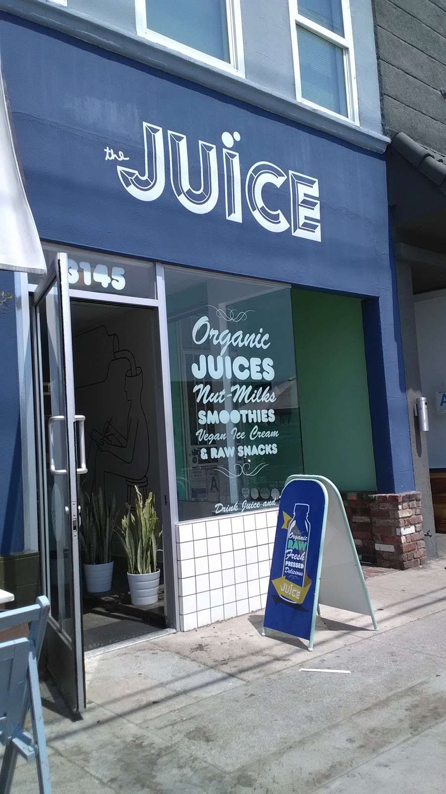 The Juice | 3145 Glendale Blvd, Los Angeles, CA 90039, USA | Phone: (323) 644-0250