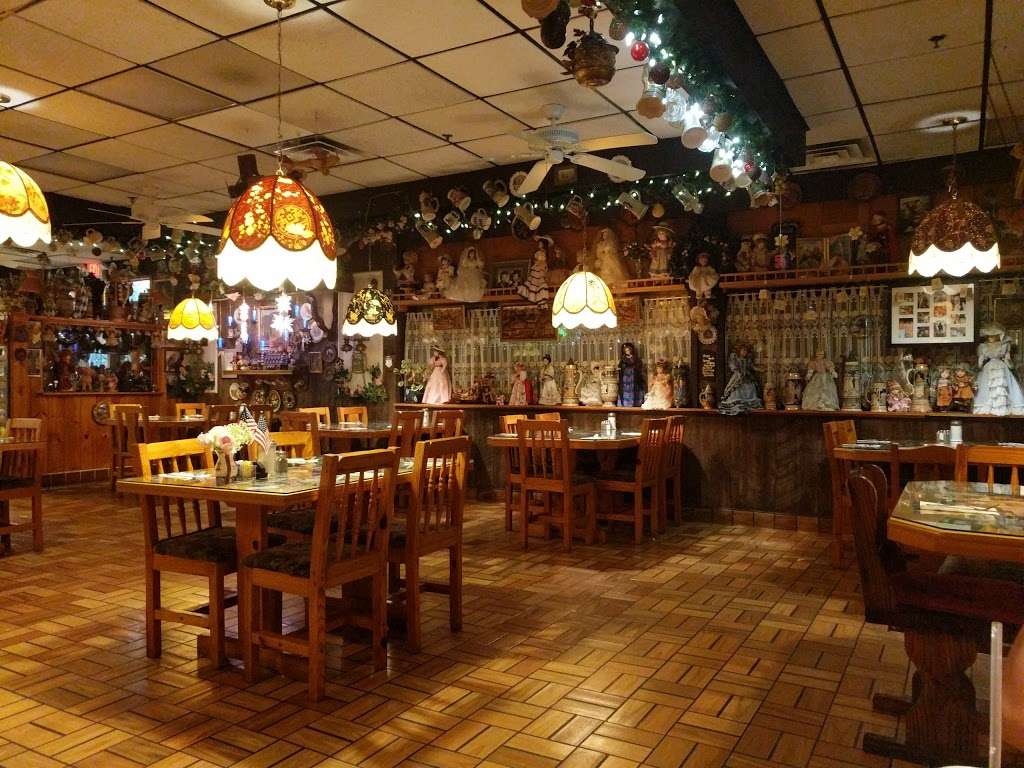 Sebastians Schnitzelhaus | 43 Fort Dix St, Wrightstown, NJ 08562, USA | Phone: (609) 724-9609