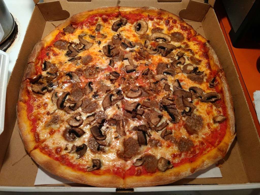 Sorellas Pizza & Pasta | 3650 Nazareth Pike, Bethlehem, PA 18020 | Phone: (610) 814-6114