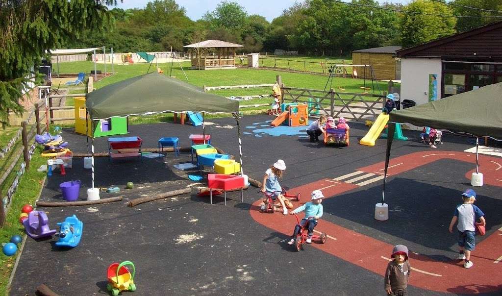 Lingfield Nursery School | Bank Farm, Ray Ln, Lingfield RH7 6JH, UK | Phone: 01342 836540