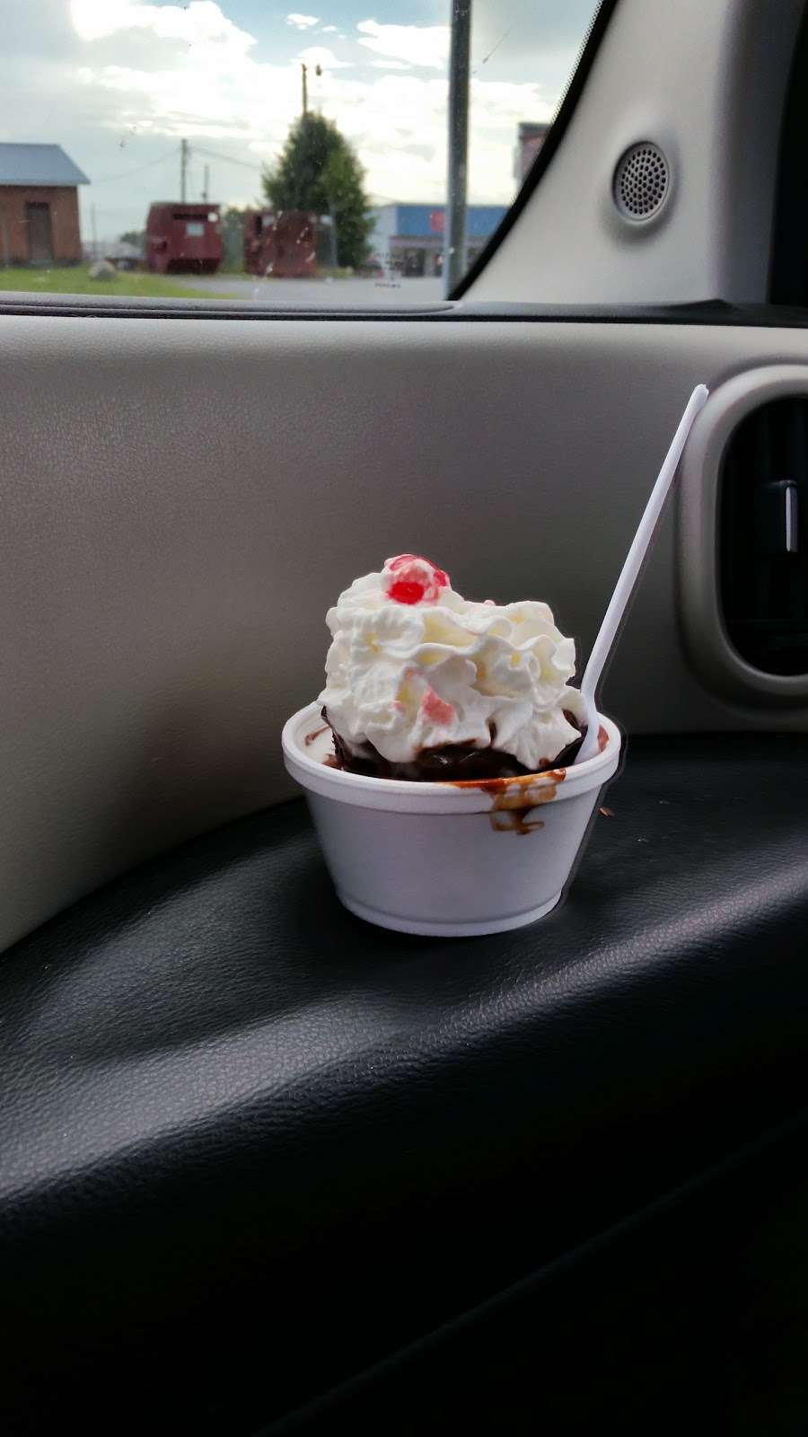Circus Hall of Cream | 211 22nd St SW, Hickory, NC 28602, USA | Phone: (828) 328-4214