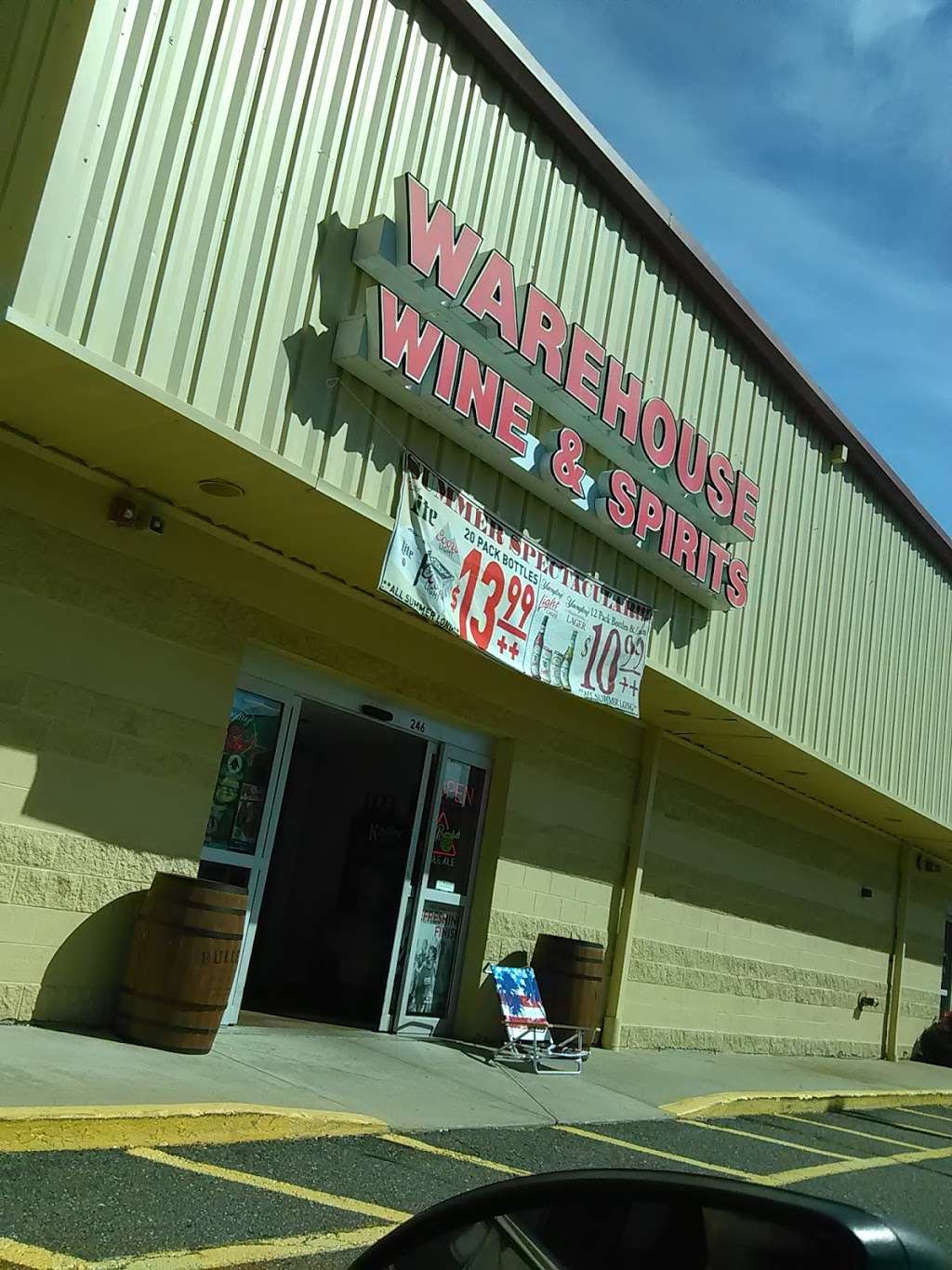 Warehouse Wine & Spirits | 246 Main St, Monroe, CT 06468, USA | Phone: (203) 880-9373