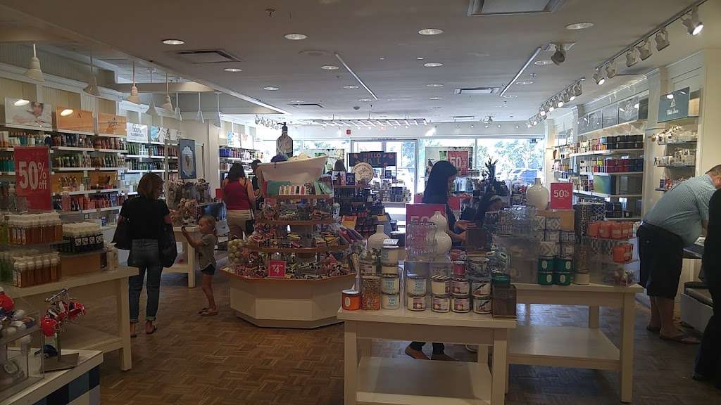 Bath and body works outlet lake elsinore