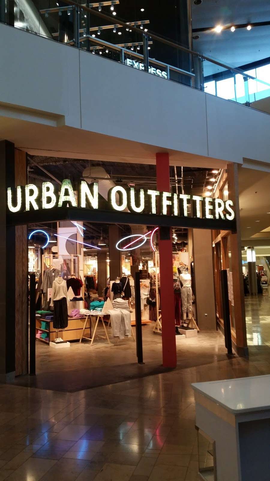 Urban Outfitters | 3200 S Las Vegas Blvd, Las Vegas, NV 89109, USA | Phone: (702) 794-4011