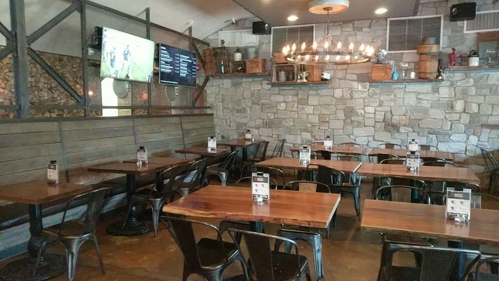 Brick & Barrel | 870 Welsh Rd, Maple Glen, PA 19002, USA | Phone: (267) 462-4528