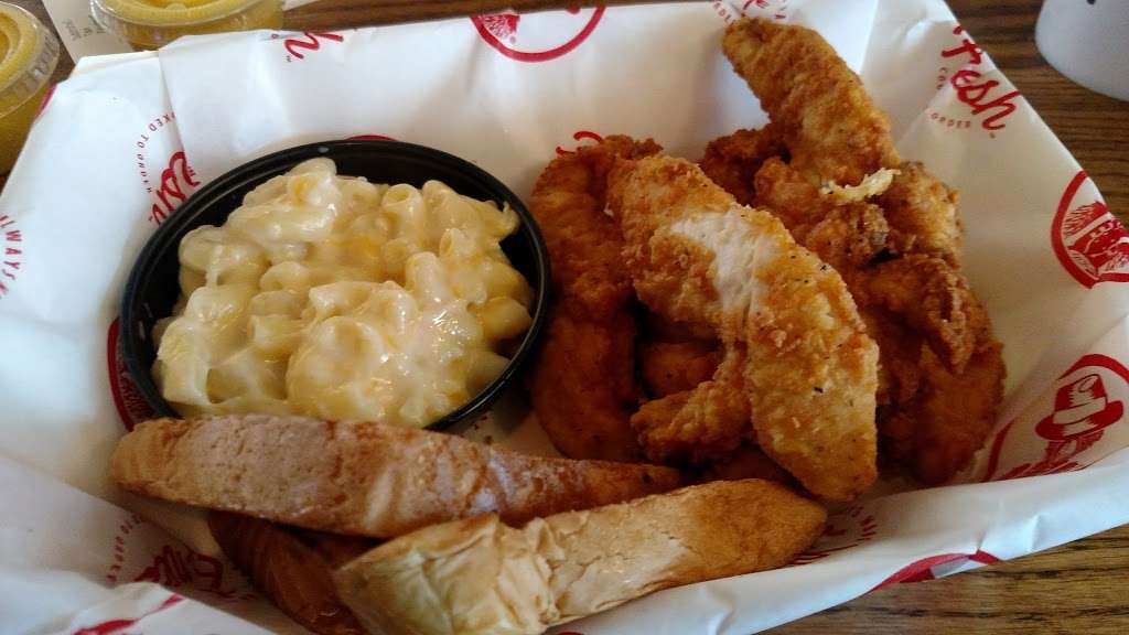 Slim Chickens | 23320 Mercantile Pkwy, Katy, TX 77449, USA | Phone: (281) 347-0100