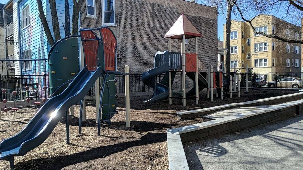 Maple Playlot Park | 2047 N Spaulding Ave, Chicago, IL 60647 | Phone: (312) 742-7535