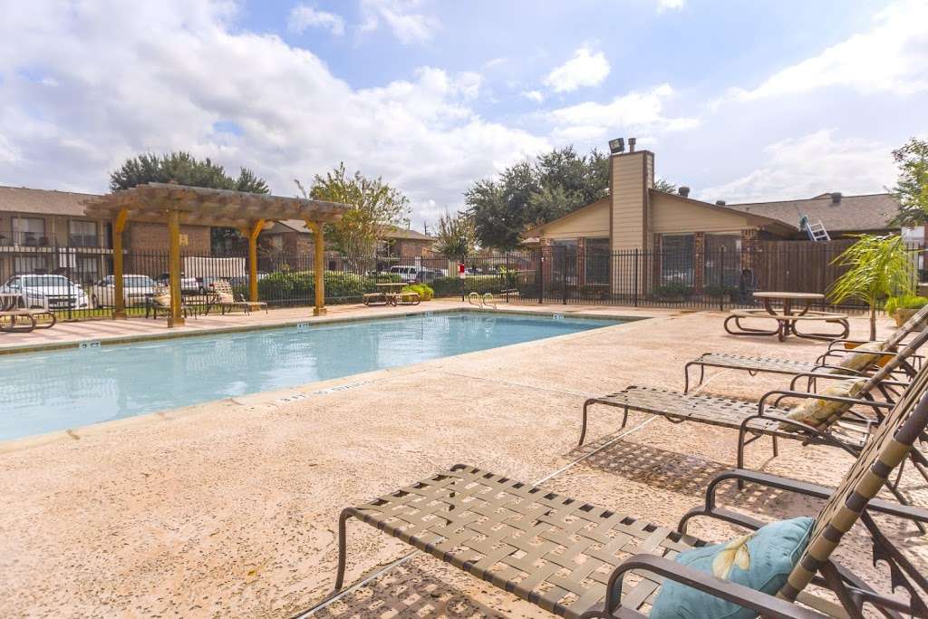 Windfern Pointe Apartments | 9515 W Gulf Bank Rd, Houston, TX 77040 | Phone: (713) 322-9002