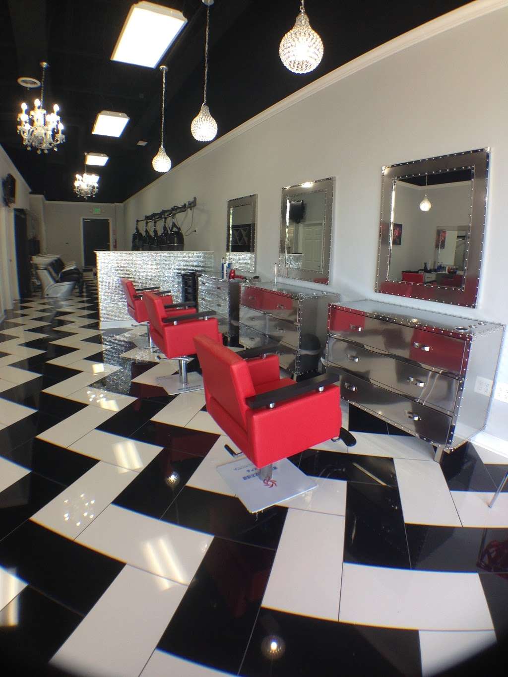 Salon 809 - A Dominican Hair Salon | 7816 Central Ave, Landover, MD 20785, USA | Phone: (301) 316-9488