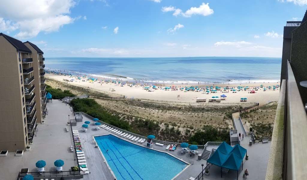 Sea Colony | 33548 Market Pl, Bethany Beach, DE 19930, USA | Phone: (302) 537-8888