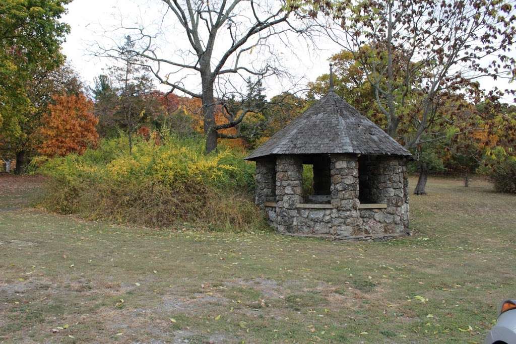 Gonzaga Park Lake | Monroe, NY 10950, USA