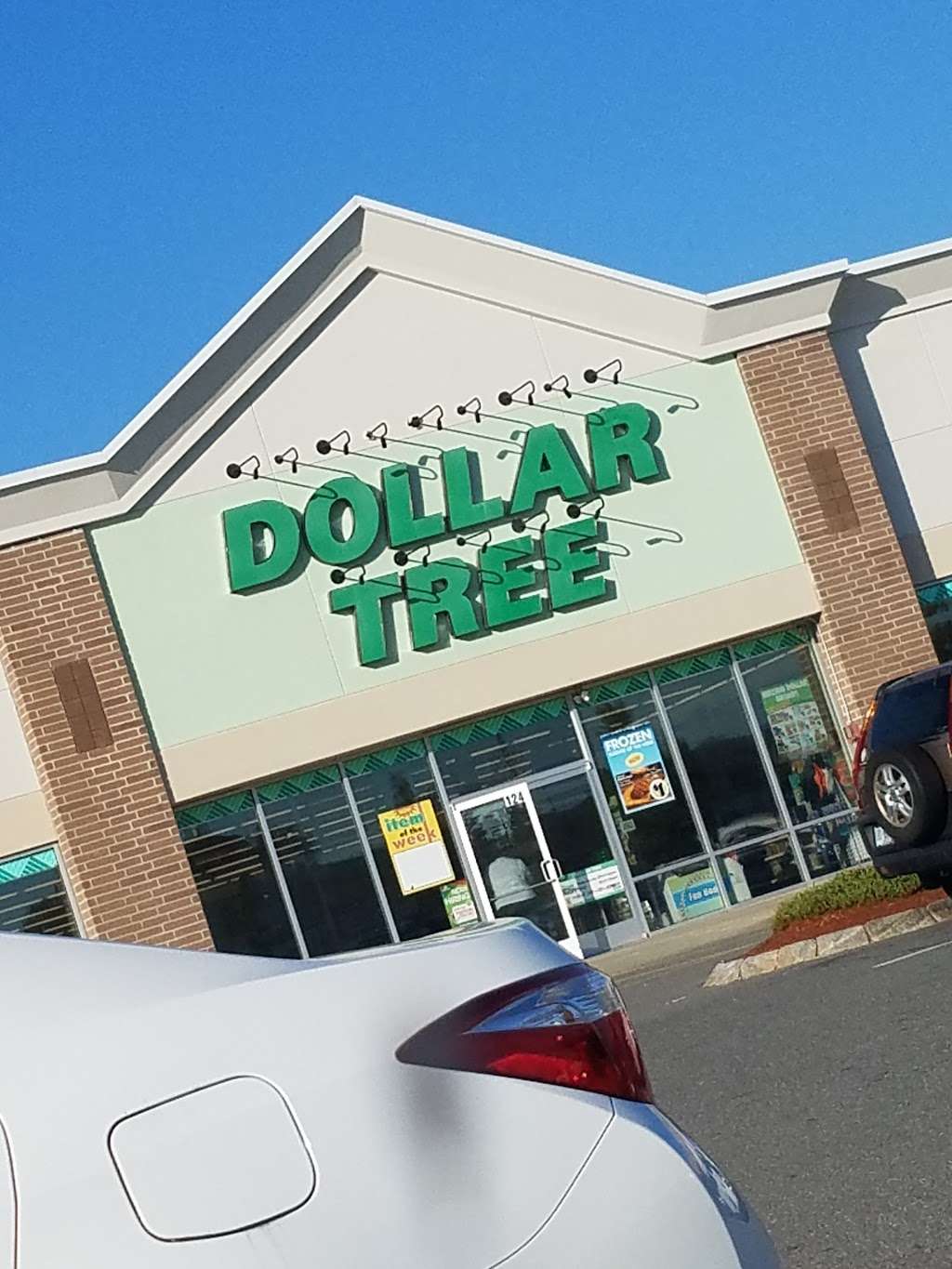 Dollar Tree | 124 NH-101A, Amherst, NH 03031, USA | Phone: (603) 402-5020