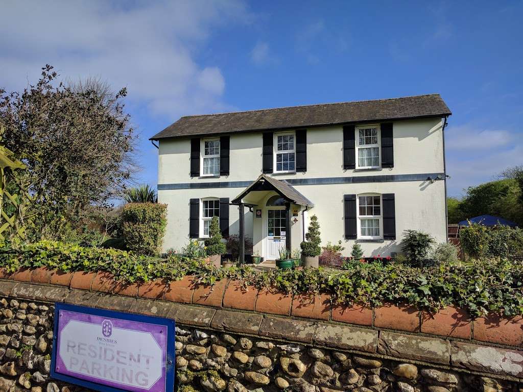 Denbies Farmhouse | Bradley Ln, Dorking RH5 6AA, UK | Phone: 01306 876777