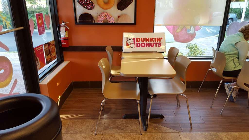 Dunkin Donuts | 16145 FL-7, Delray Beach, FL 33446 | Phone: (561) 498-0004