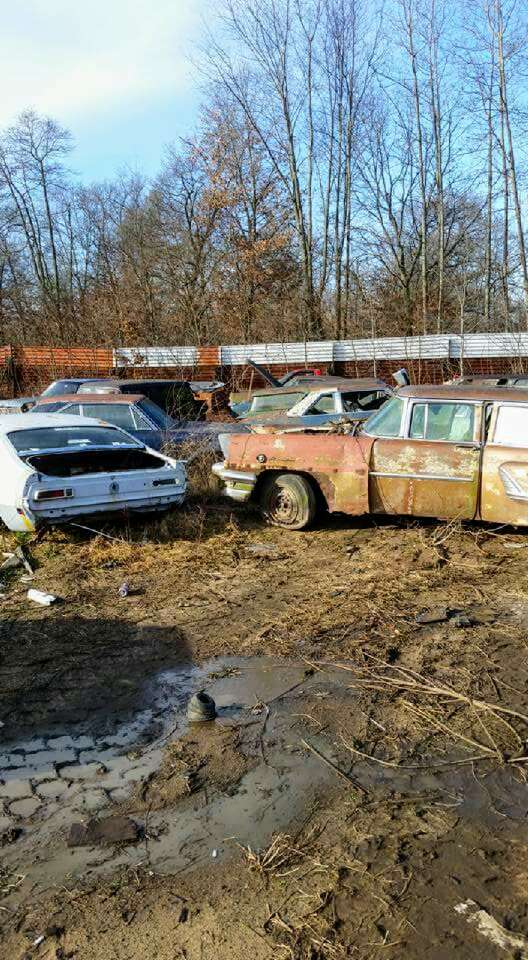 Hines Salvage Yard in 11395 E 400 N, Grovertown, IN 46531, USA