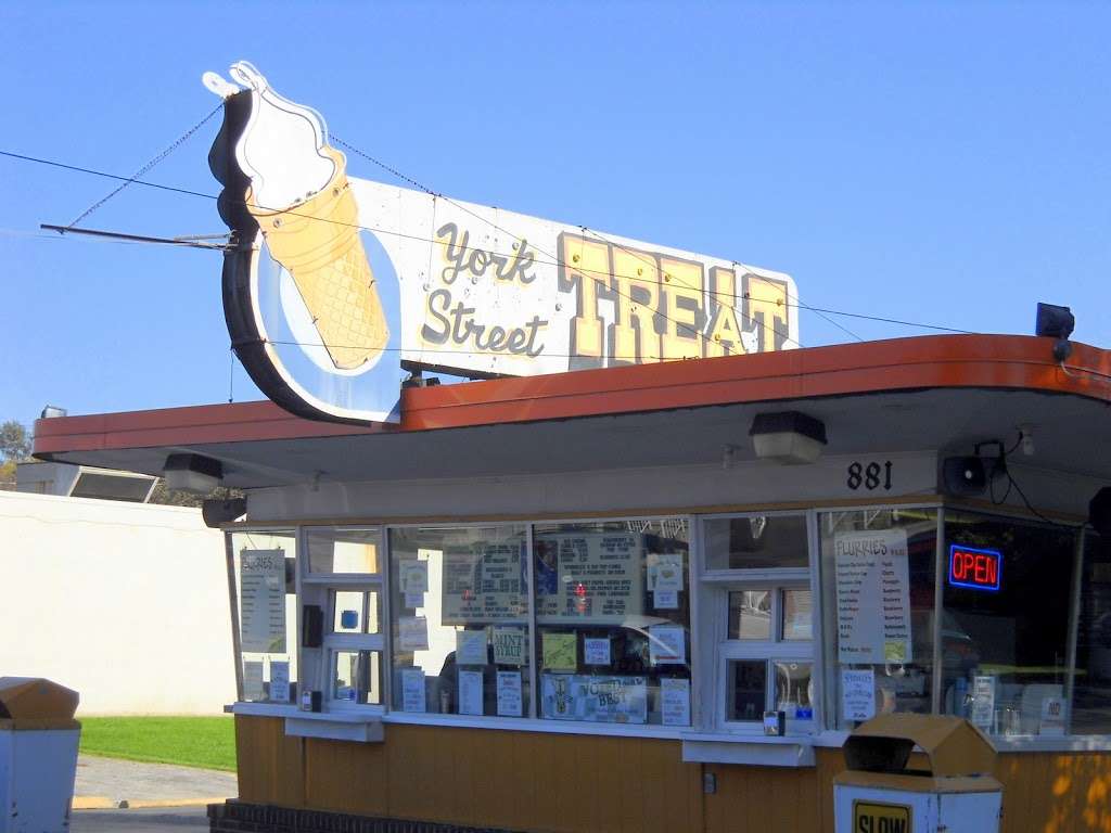 York Street Treat Inc | 881 York St, Hanover, PA 17331, USA | Phone: (717) 637-4165