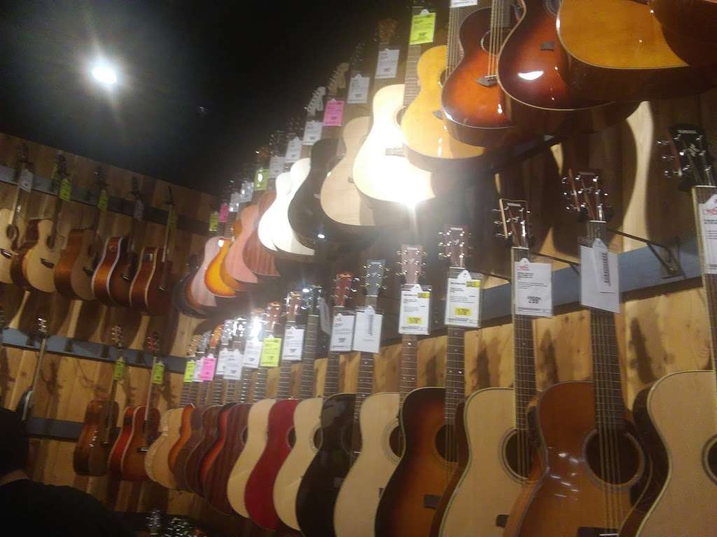 Guitar Center | 3000 Market Place Drive, Monterey Park, CA 91755, USA | Phone: (323) 278-2052