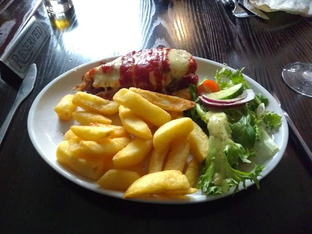 The Bull | Lombard St, Horton Kirby, Dartford DA4 9DF, UK | Phone: 01322 860341