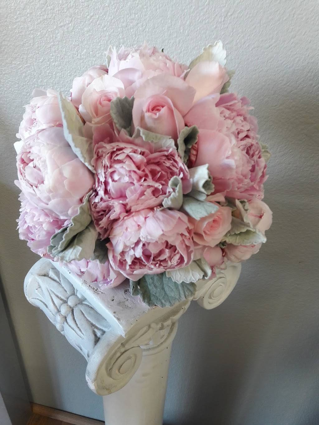 Floral Expression By Sandra | 11031 Balboa Blvd, Granada Hills, CA 91344, USA | Phone: (818) 368-8593