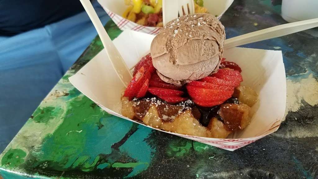 Seabrook Waffle Company | 1402 5th St, Seabrook, TX 77586, USA | Phone: (281) 291-8186