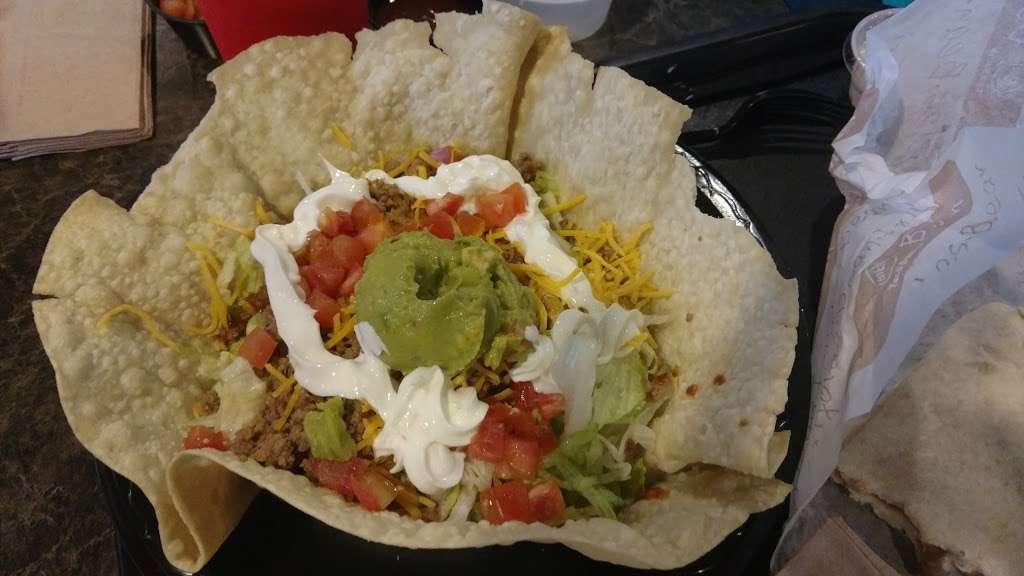 Taco Bueno | 10932 Stadium Dr, Kansas City, KS 66111 | Phone: (913) 328-1025