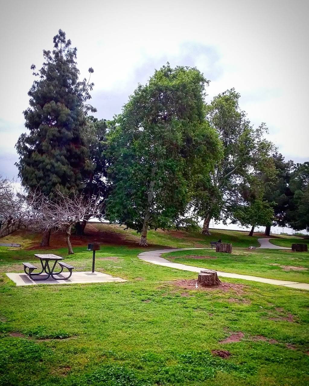 Riverview Park | 326 May St, Bakersfield, CA 93308, USA | Phone: (661) 392-2020