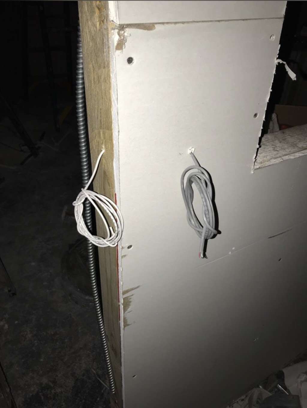 Hello Lock & Security | 394 E 8th St #2A, New York, NY 10009, USA | Phone: (347) 257-8321