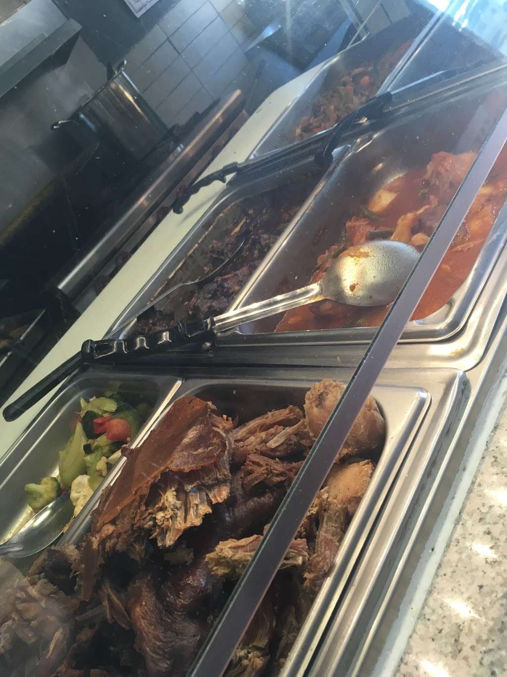 Sallys Lechon & BBQ | 6551, 8700 Woodman Ave # 8, Arleta, CA 91331 | Phone: (818) 895-1282