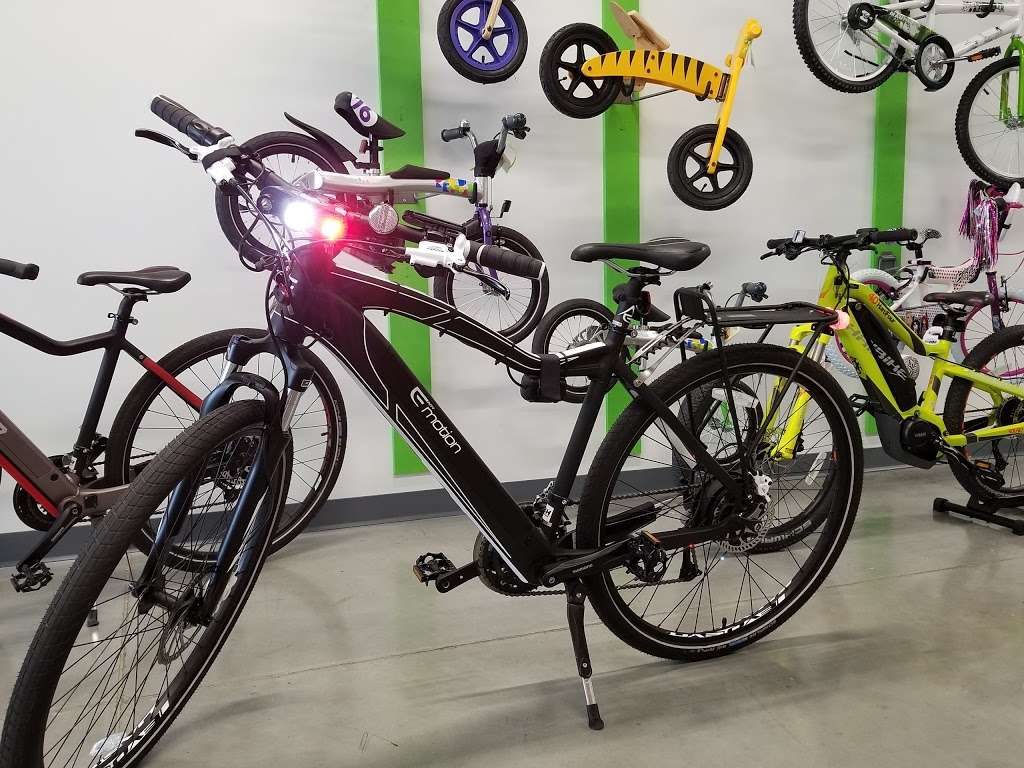 eBoom Electric Bikes | 6 S Main St, Whitestown, IN 46075, USA | Phone: (317) 340-4156