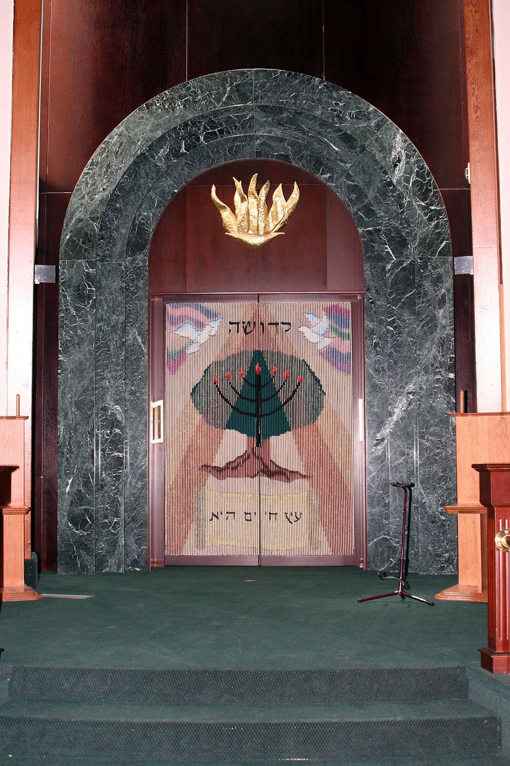 Temple Beth Sholom | 433 Edgewood Ave, Smithtown, NY 11787, USA | Phone: (631) 724-0424