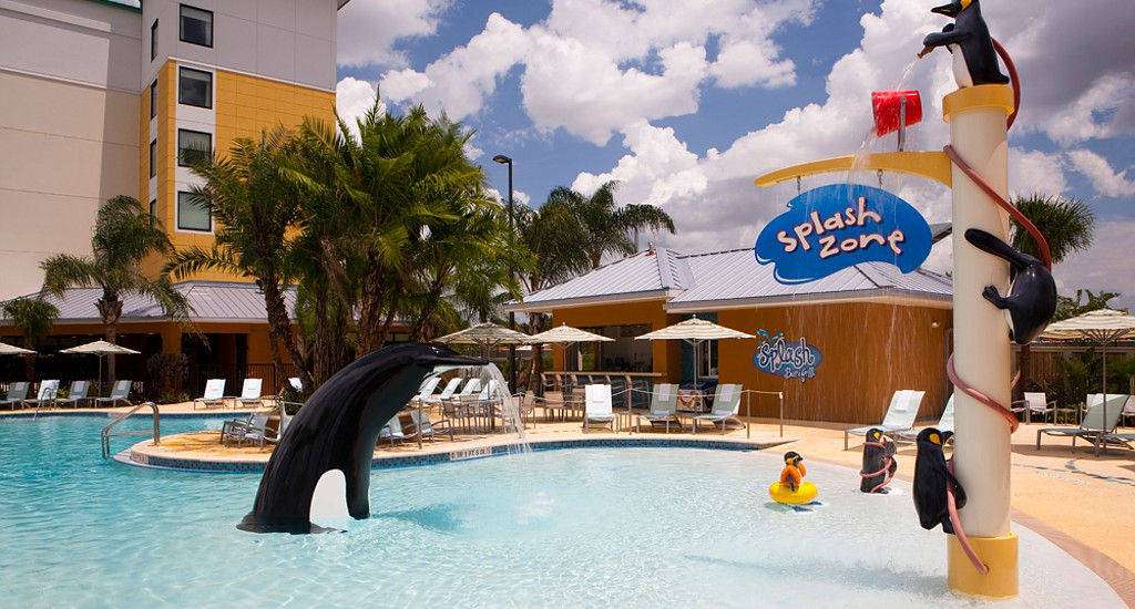 Fairfield Inn & Suites by Marriott Orlando at SeaWorld® | 10815 International Dr, Orlando, FL 32821, USA | Phone: (407) 354-1139
