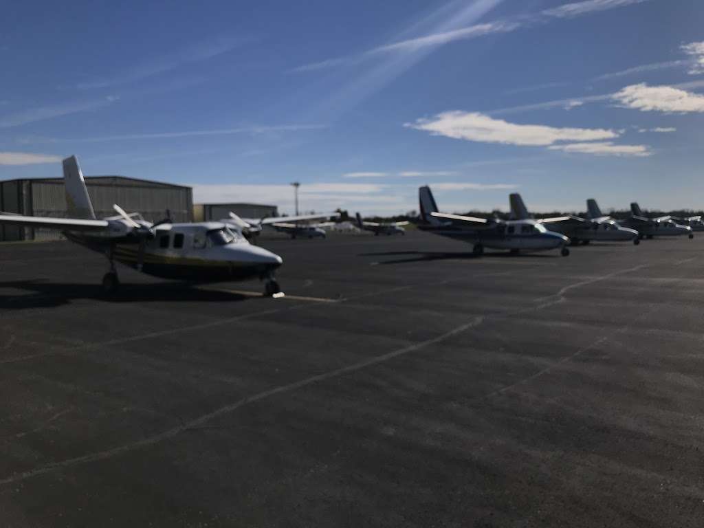 Midwest National Air Center | 13106 Rhodus Rd, Excelsior Springs, MO 64024, USA | Phone: (816) 407-3390