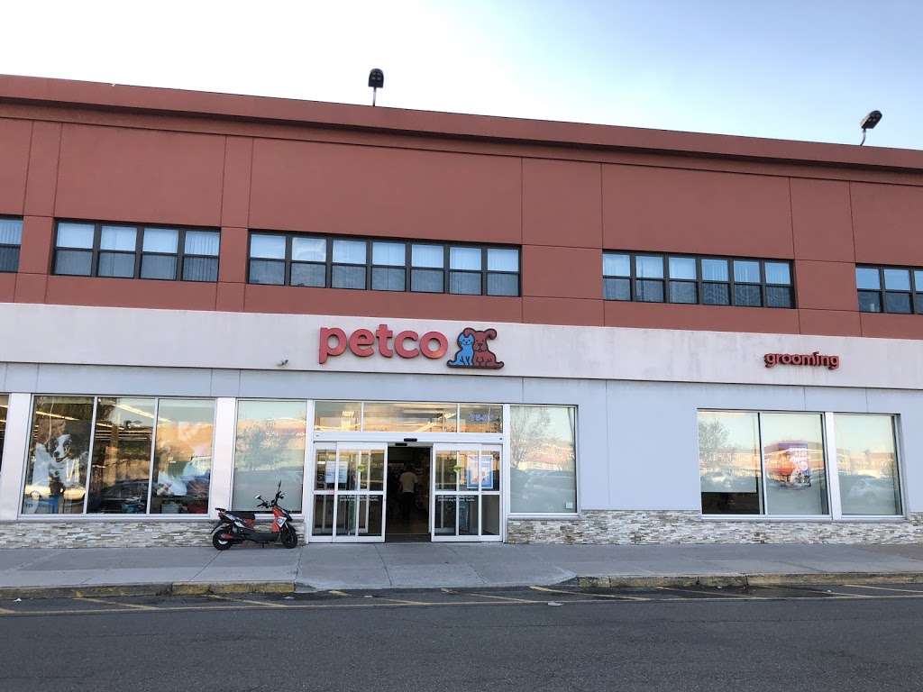 Petco Animal Supplies | 7507 31st Ave, East Elmhurst, NY 11370, USA | Phone: (718) 446-1061