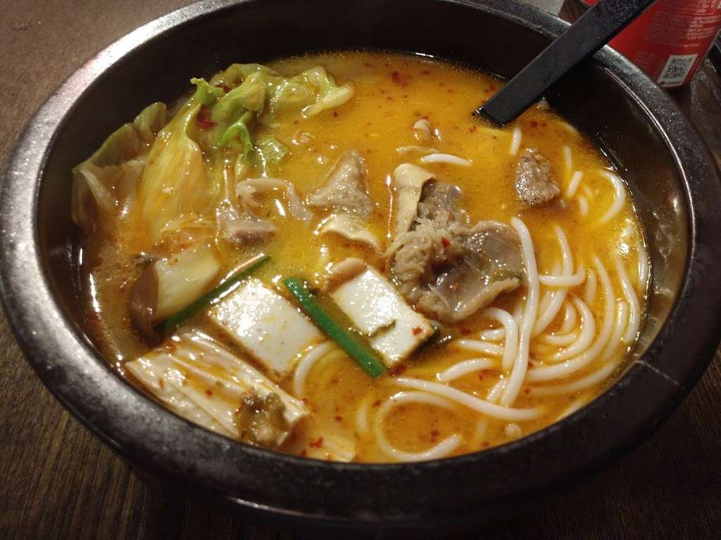 Western Yunnan Crossing Bridge Noodle | 705 59th St, Brooklyn, NY 11220, USA | Phone: (718) 838-4181