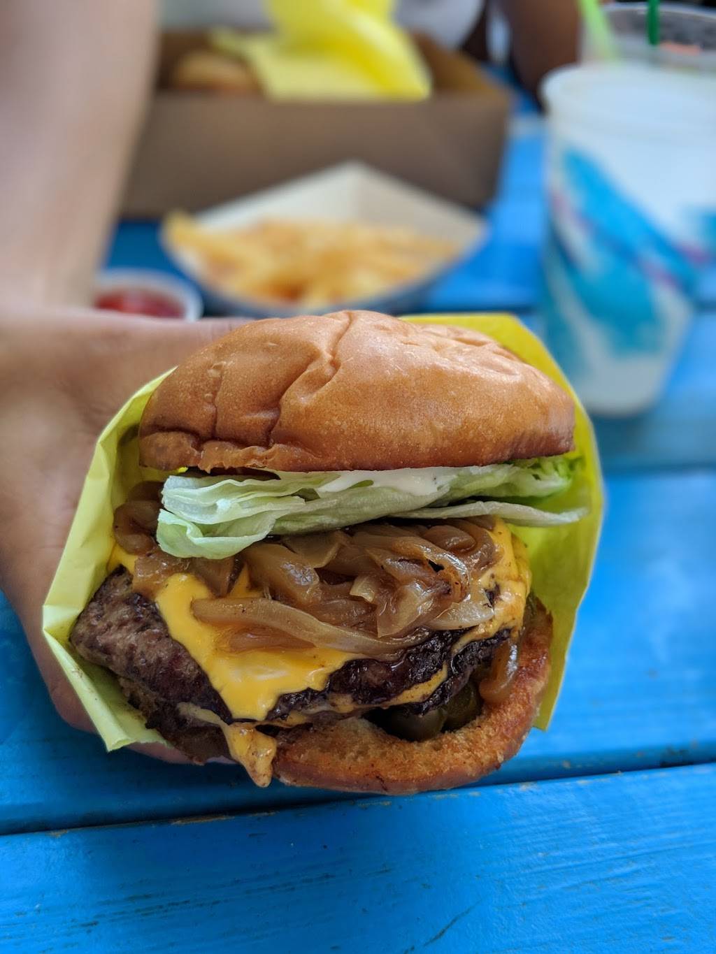 Pool Burger | 2315 Lake Austin Blvd, Austin, TX 78703, USA | Phone: (512) 334-9747