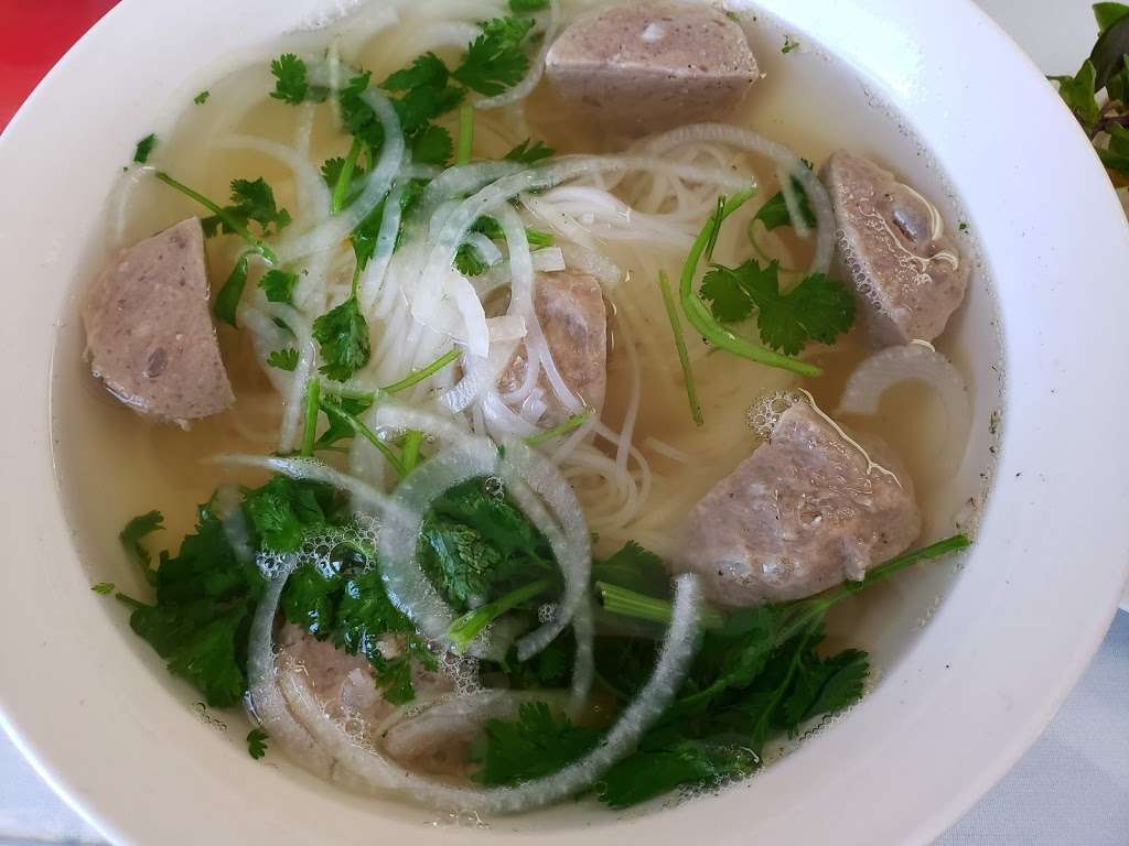 Pho And Grill International | 9610 Campo Rd, Spring Valley, CA 91977, USA | Phone: (619) 825-8585