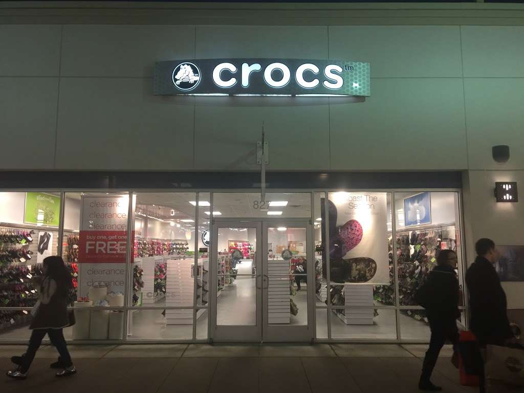 crocs jersey shore premium outlets
