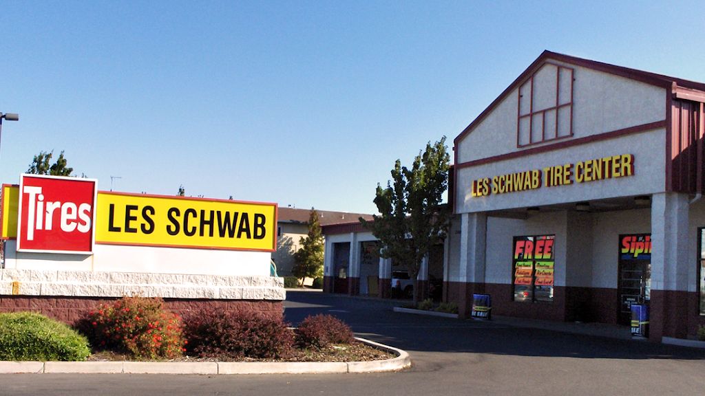 Les Schwab Tire Center | 2160 N Texas St, Fairfield, CA 94533, USA | Phone: (707) 438-7700