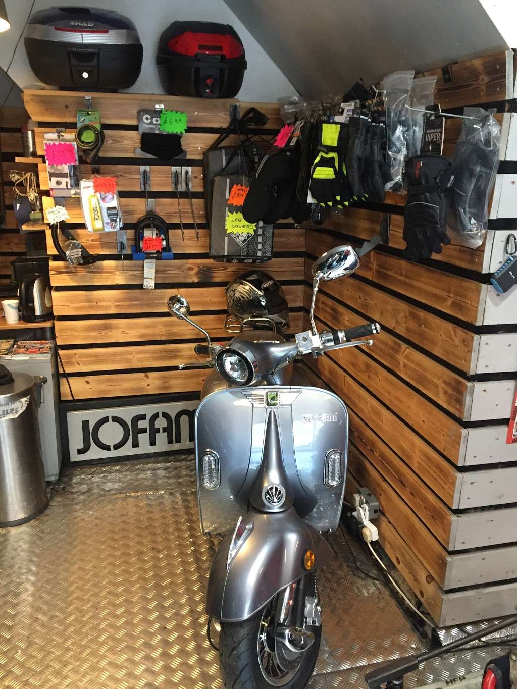 My Scooters and Motorcycles | 347 New Kings Rd, Fulham, London SW6 4RJ, UK | Phone: 020 7384 9534