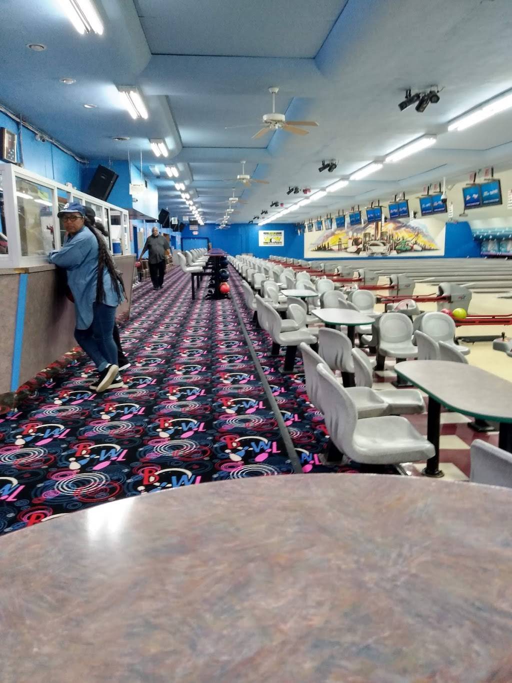 Renaissance Bowling Center | 19600 Woodward Ave, Detroit, MI 48203, USA | Phone: (313) 368-5123 ext. 3