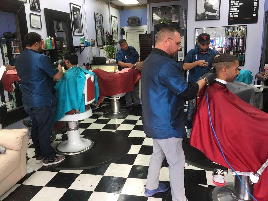 Vics Barber Shop | 313 Guy Lombardo Ave, Freeport, NY 11520 | Phone: (516) 223-6315