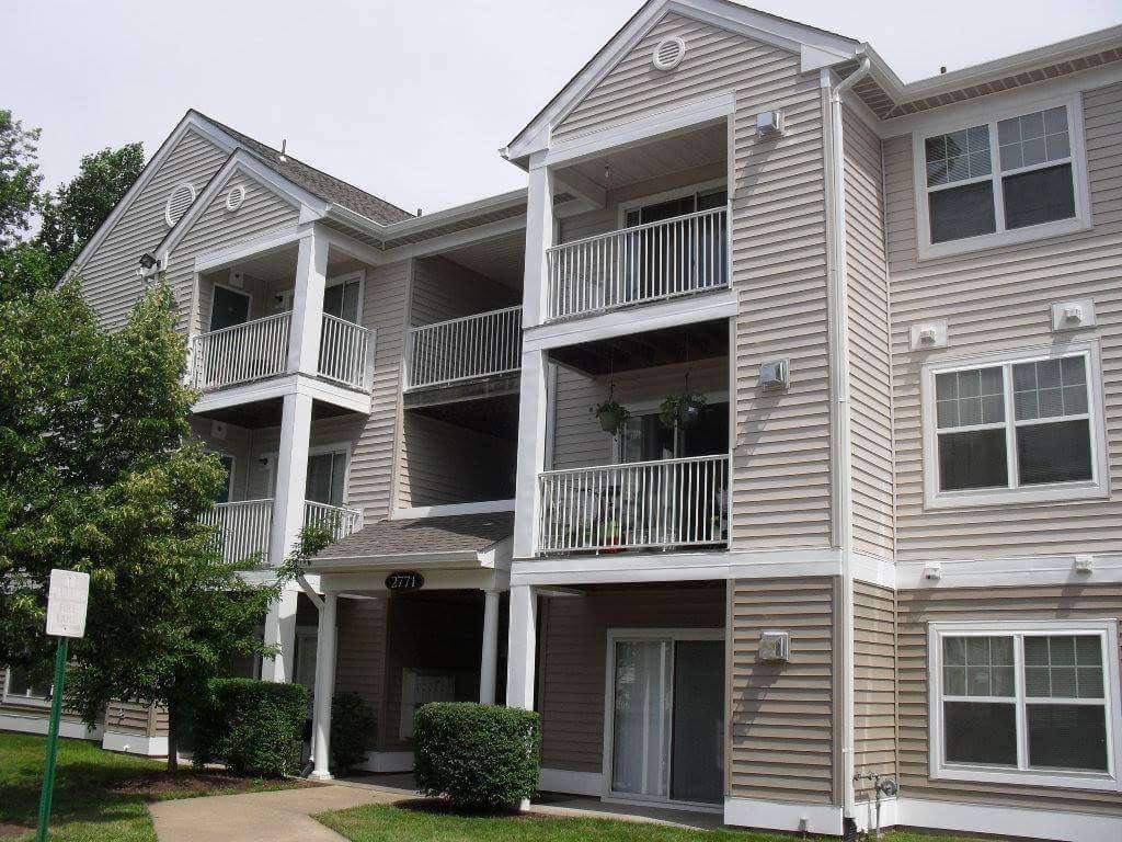 Riverwoods Apartments and Townhomes | 16573 Nanticoke Way, Woodbridge, VA 22191, USA | Phone: (703) 221-5513