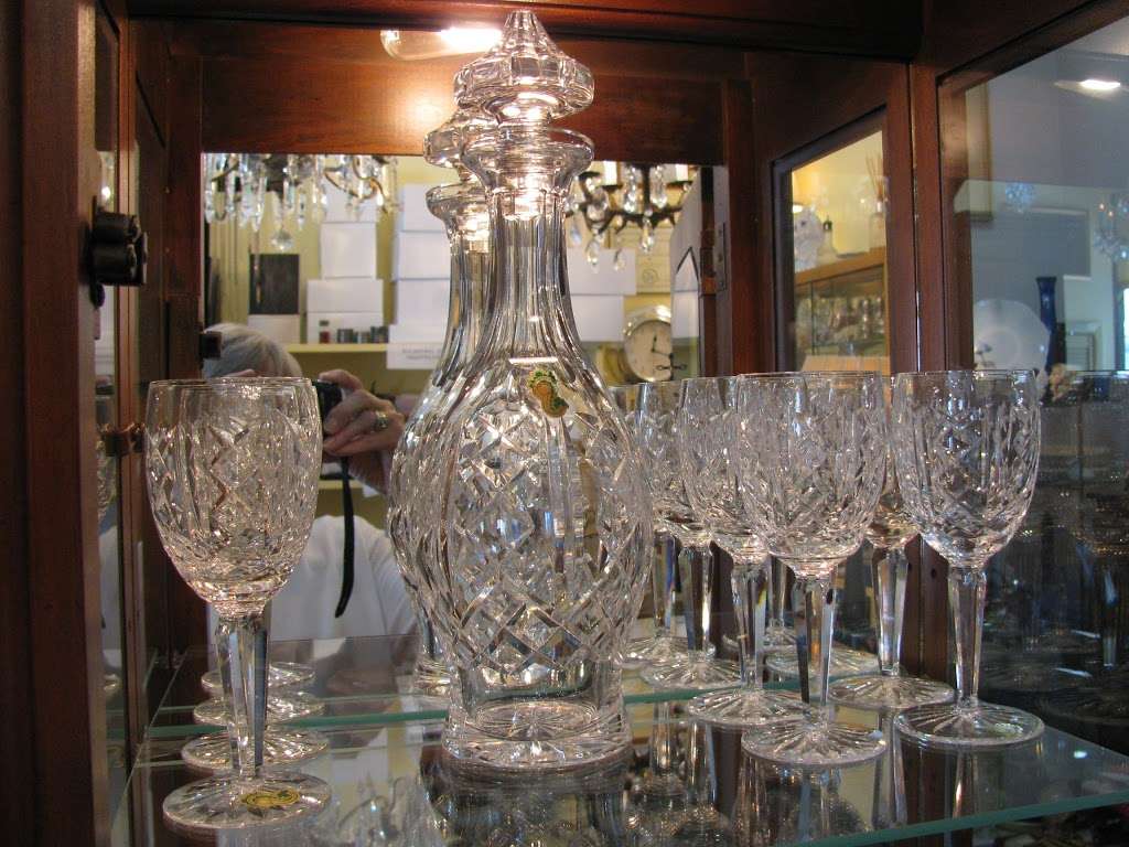 J & J Antiques | 44 Fairfield St, Montclair, NJ 07042, USA | Phone: (973) 744-8386