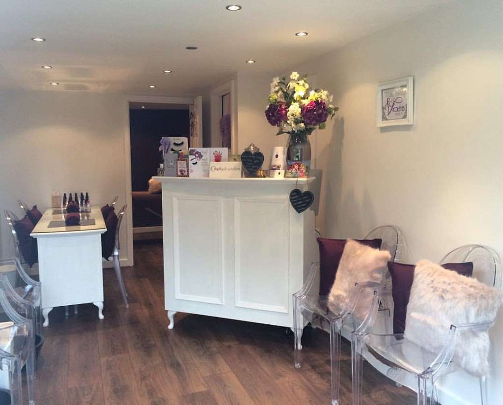 Violets Beauty Brentwood | Great Warley St, Great Warley, Brentwood CM13 3JP, UK | Phone: 01277 225411