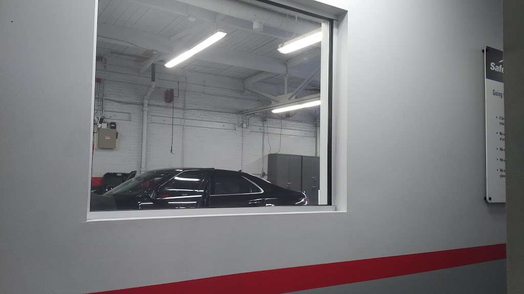 Safelite AutoGlass | 1199 Washington St, West Newton, MA 02465, USA | Phone: (877) 664-8932