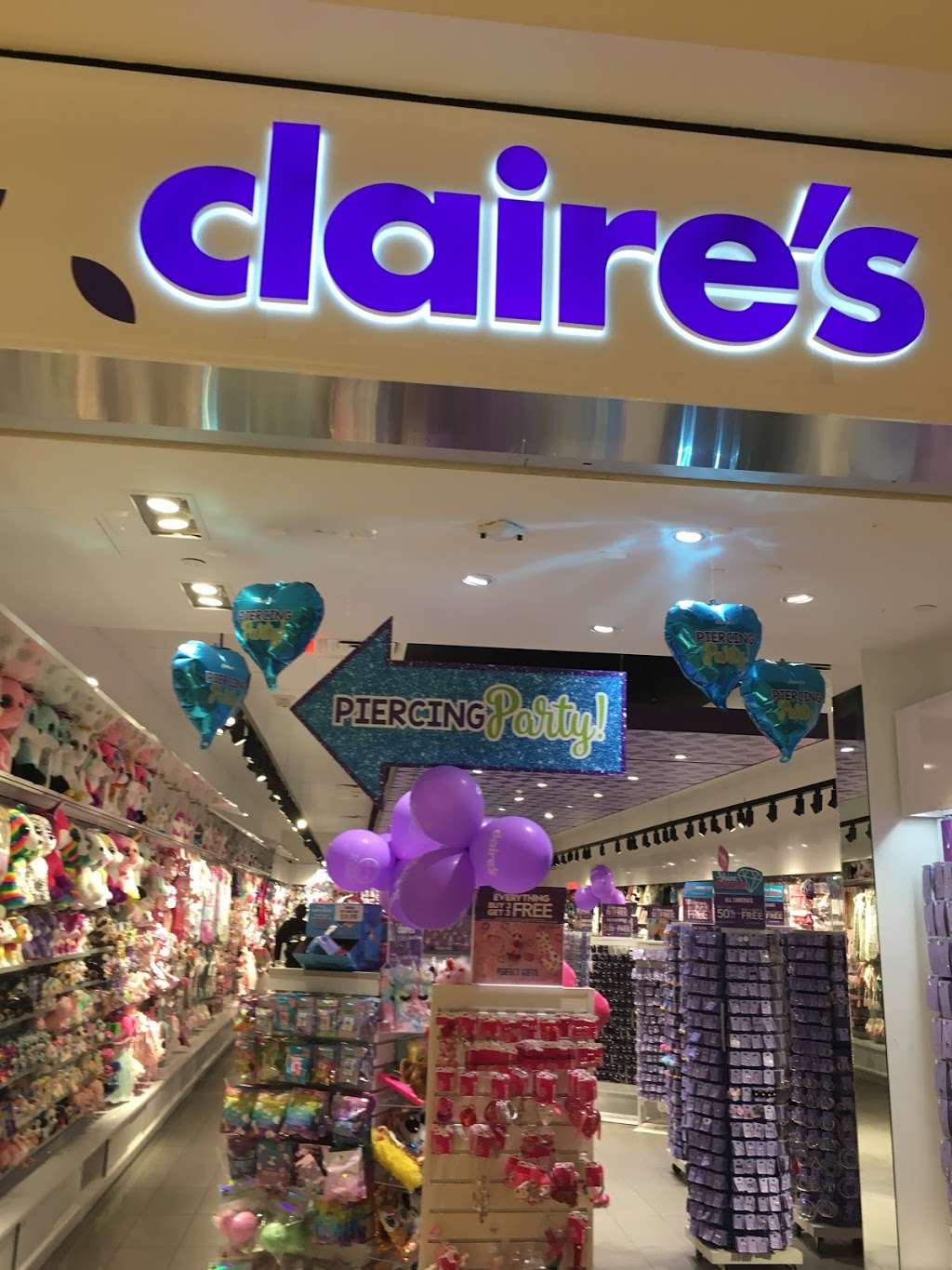 Claires | 310 Daniel Webster Hwy, Nashua, NH 03060, USA | Phone: (603) 888-5138