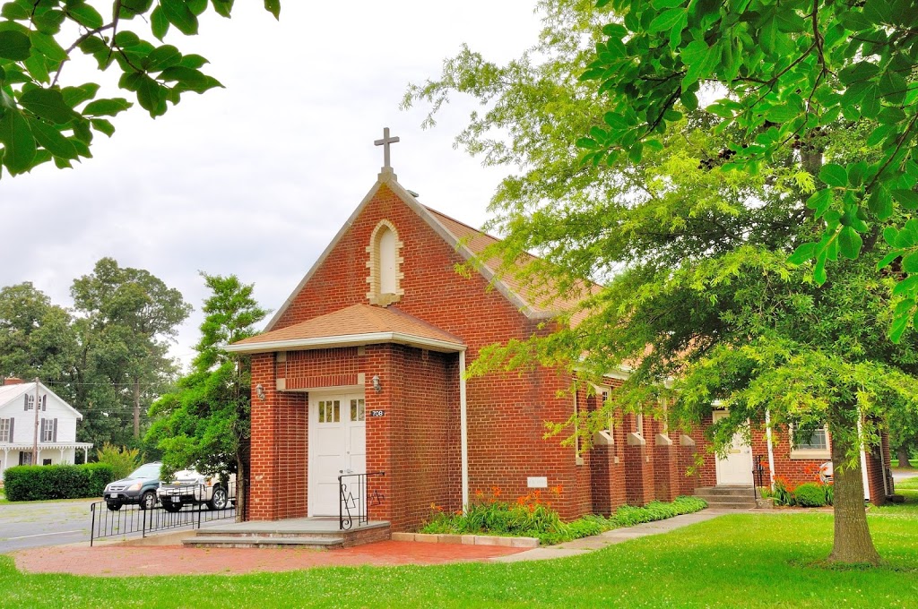 St Timothy Catholic Church (Iglesia Católica San Timoteo) | 413 Timothy Ln, Tappahannock, VA 22560 | Phone: (804) 443-2760