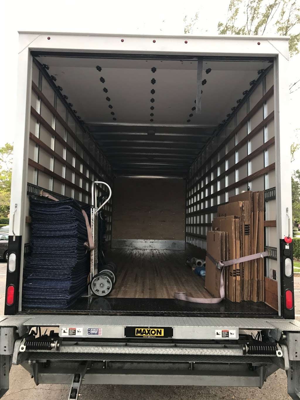 Tequesta Moving and Storage, Inc. | 308 Tequesta Dr Suite 21, Tequesta, FL 33469, USA | Phone: (561) 935-4576